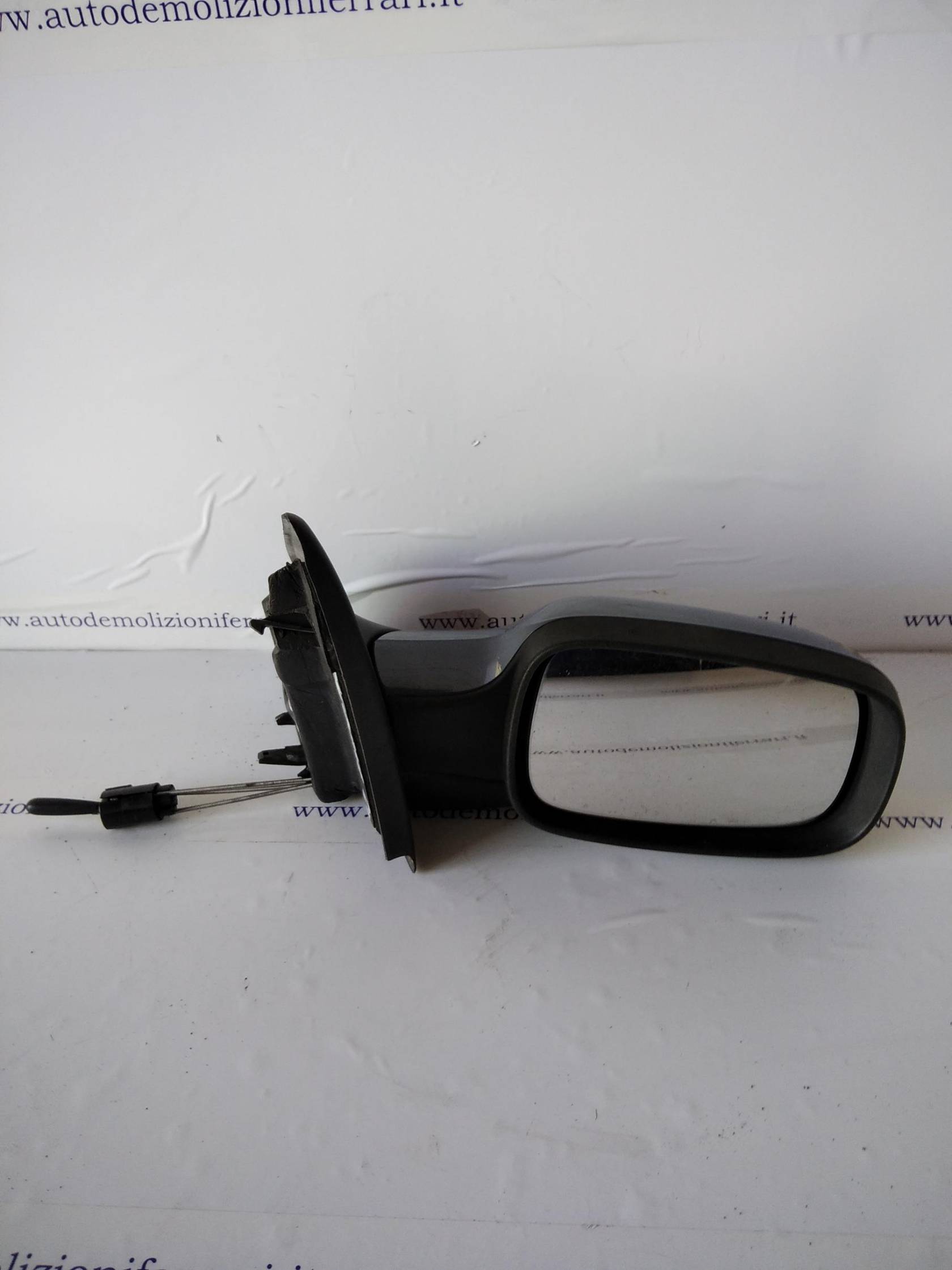 Retrovisore est. dx.